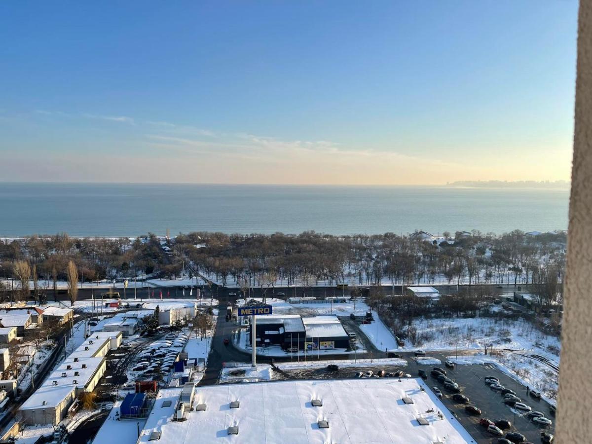Apartment Sea Breeze Odesa